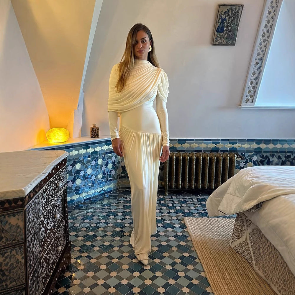 Damen Plissiertes Maxi-Abendkleid mit drapierten Schultern und langen Ärmeln Echoarchiv