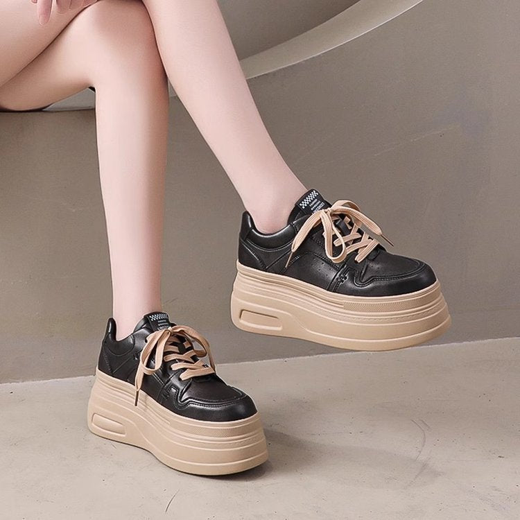 Damen Plateausneaker mit robustem Obermaterial und modischer Schnürung Echo Archiv