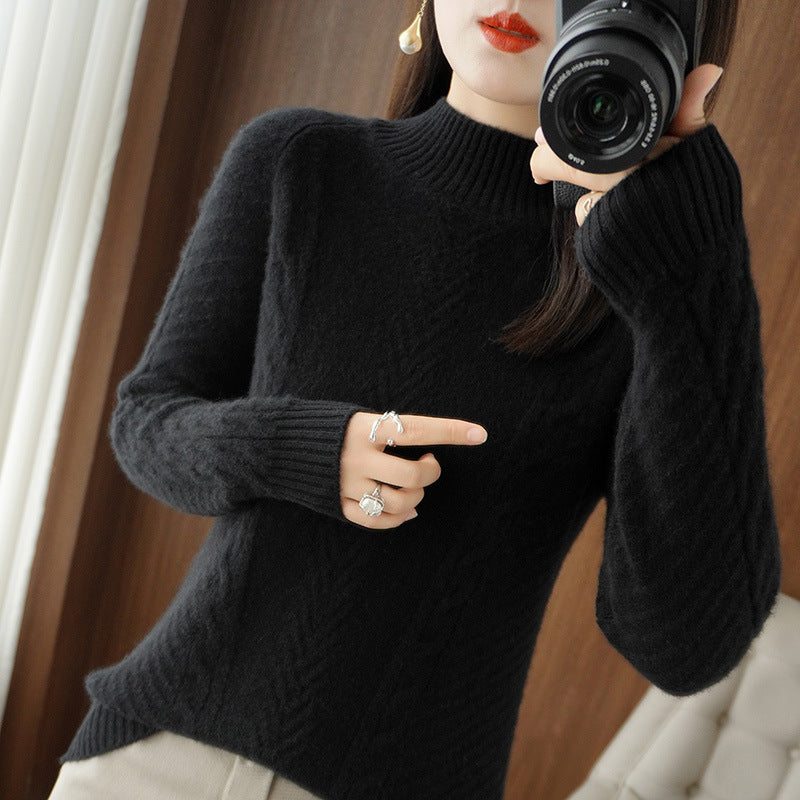 Damen Leichter Mohair‑Look Stehkragenpullover mit Zopf‑Ajour und taillierter Silhouette Echoarchiv