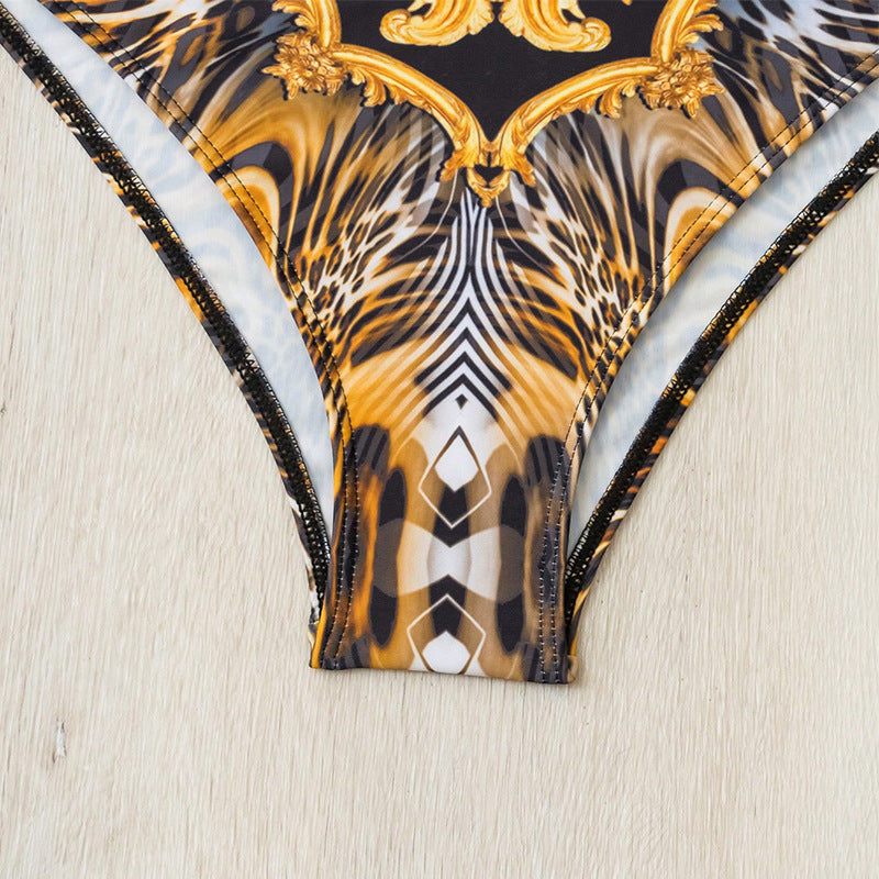 Damen Hochwertiger Einteiler Badeanzug mit auffälligem Druck und Rüschendetails Echo Archiv