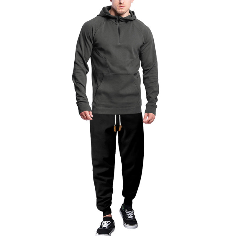 Herren Sweatpants und Kapuzenshirt Set mit modernem Schnitt und funktionalen Taschen Echoarchiv