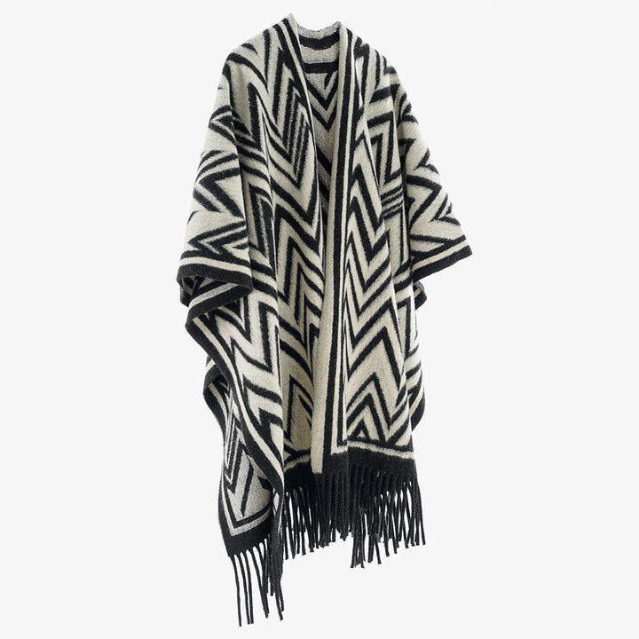 Damen Großer Fransenponcho im Oversize‑Cape mit geometrischem Zickzack‑Jacquard Echo Archiv
