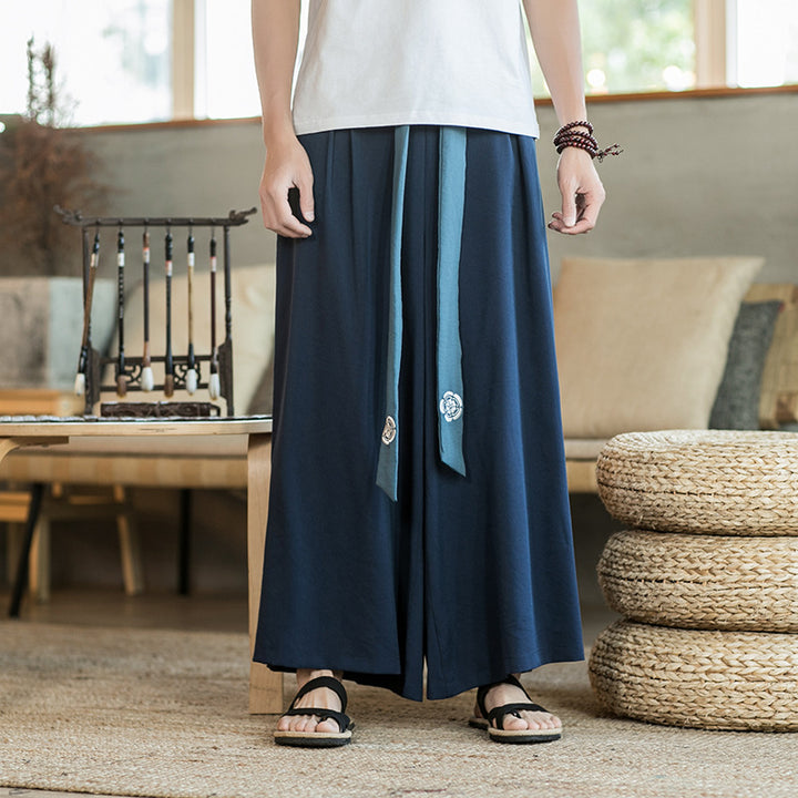 Herren Lässige und elegante Palazzo-Hose mit dekorativem Gürtel Echoarchiv