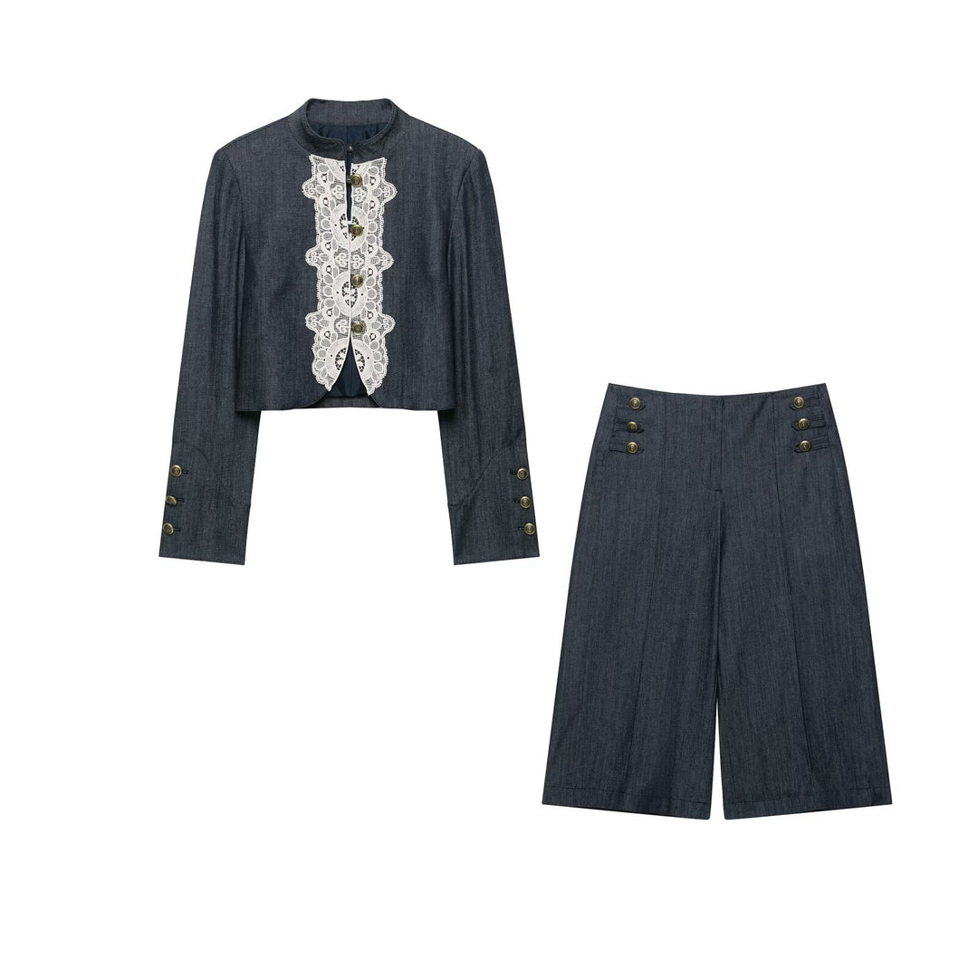 Damen Boleroartige Kurzjacke im Vintage-Denim‑Stil mit Spitzenpasse und Messingknöpfen Echo Archiv