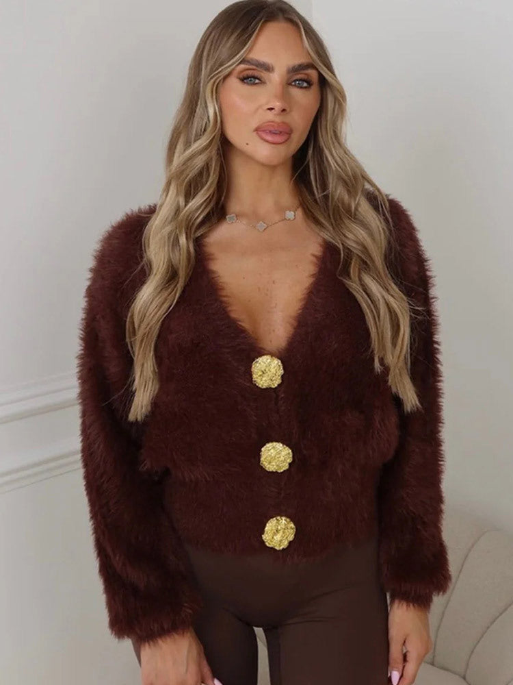 Damen Flauschige Kurzjacke mit V-Ausschnitt und metallischen Zierknöpfen Echoarchiv