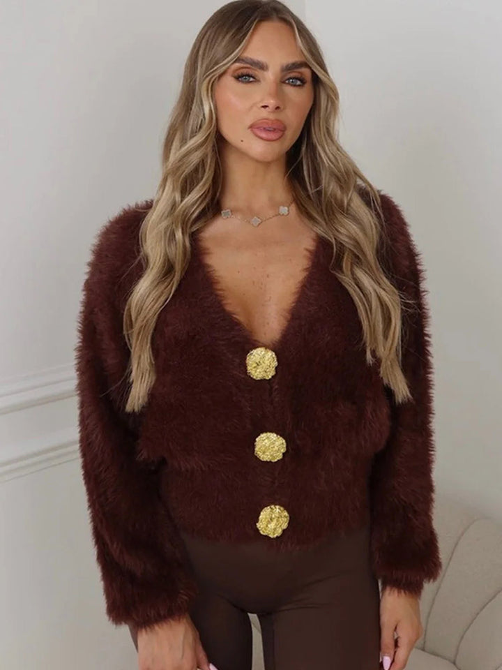 Damen Flauschige Kurzjacke mit V-Ausschnitt und metallischen Zierknöpfen Echoarchiv