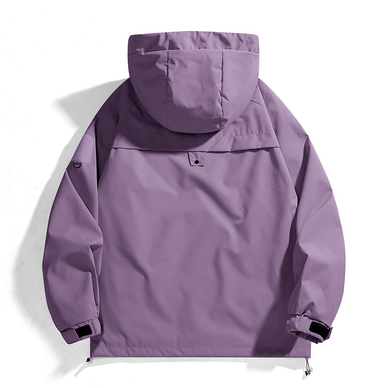 Damen Outdoor-Jacke mit verstellbarer Kapuze und atmungsaktiven Einsätzen Echoarchiv