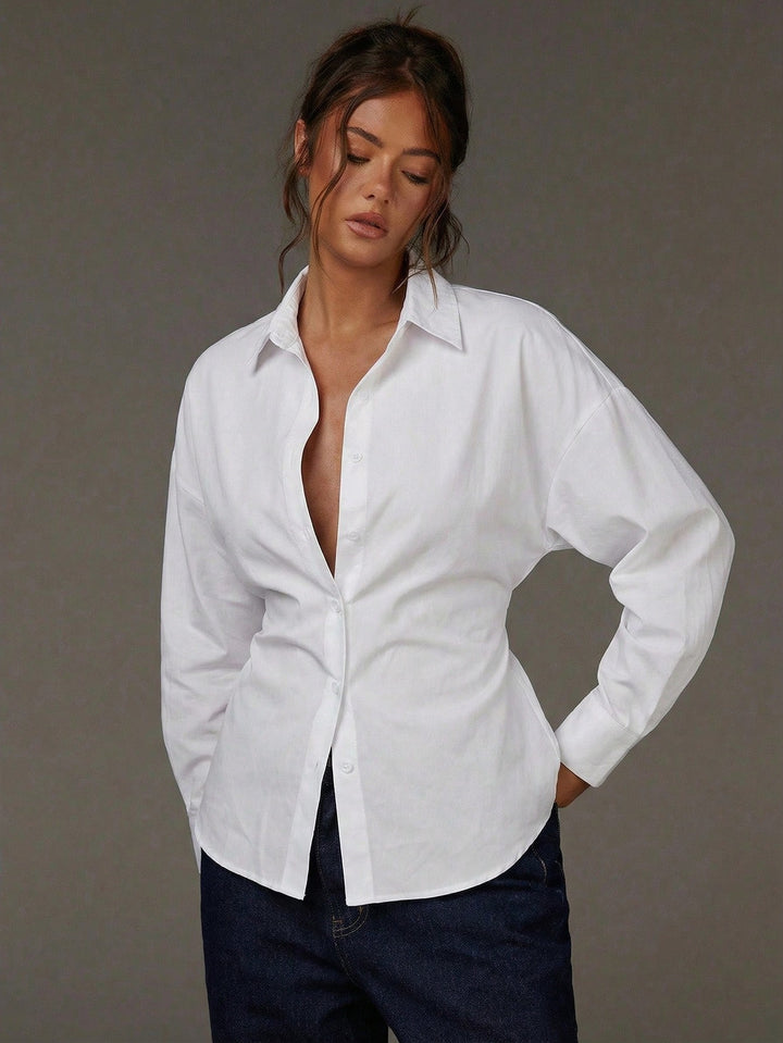 Damen Oversize Hemdbluse mit Nadelstreifen, überschnittener Schulter und taillierter Raffnaht Echo Archiv