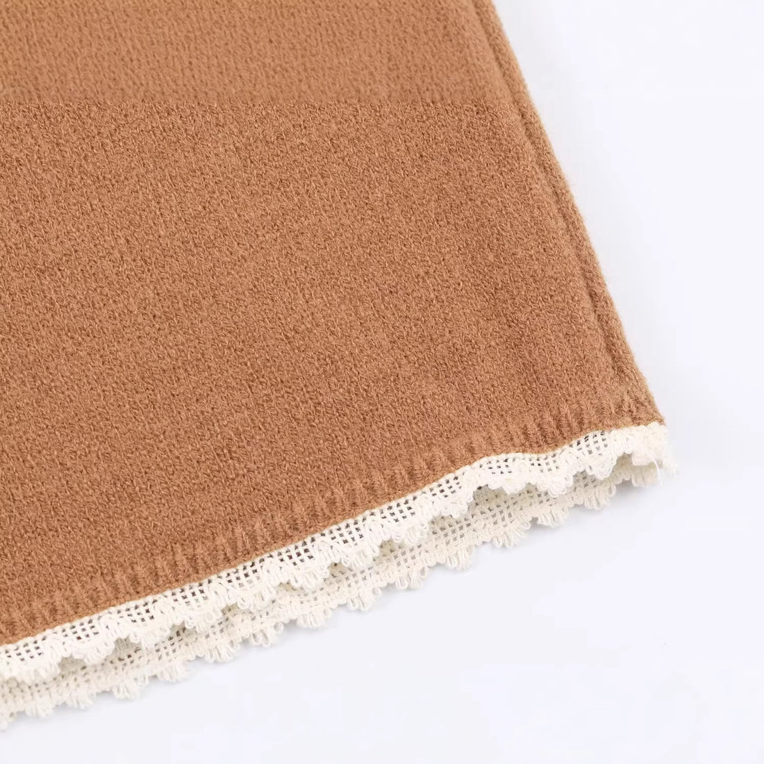Damen Kuscheliger Oversize-Pullover mit Spitzeneinfassung Echoarchiv