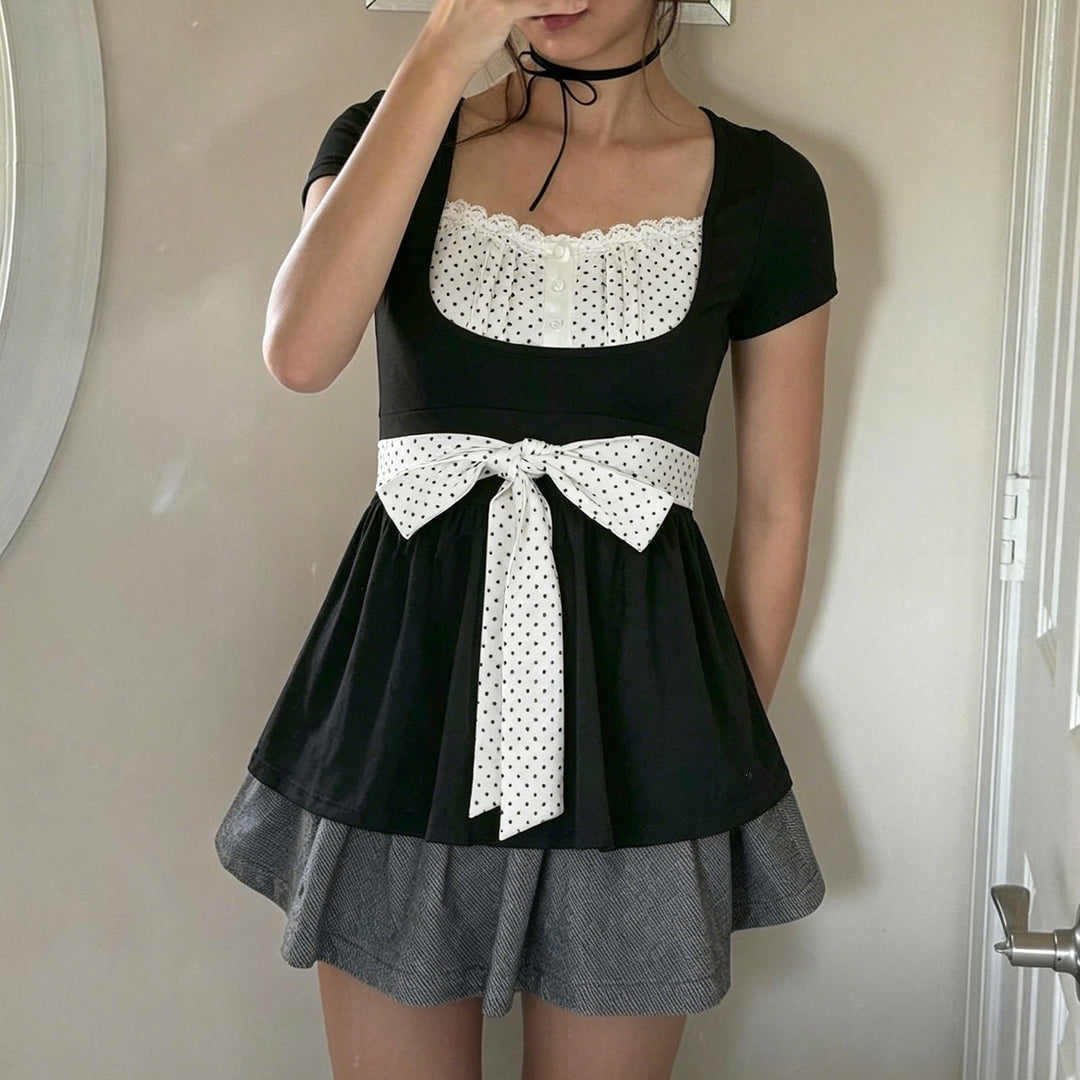 Damen Elegantes Minikleid mit Herz-Ausschnitt und verspieltem Rüschendesign Echo Archiv