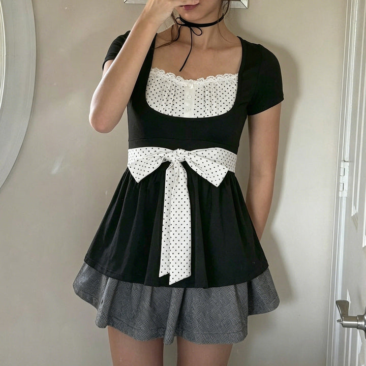 Damen Elegantes Minikleid mit Herz-Ausschnitt und verspieltem Rüschendesign Echo Archiv