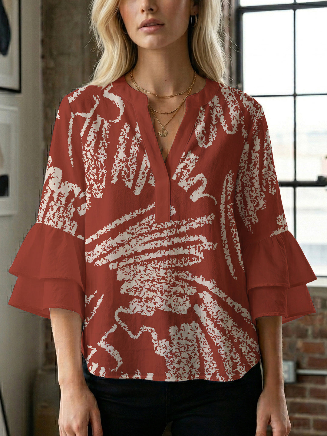 Damen elegantes Blusenshirt mit voluminösen Rüsenärmeln und grafischem Blumendesign Echo Archiv
