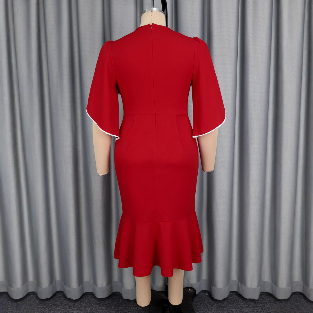 Damen figurbetontes Abendkleid mit Schößchen und voluminösem Rüschendesign Echo Archiv