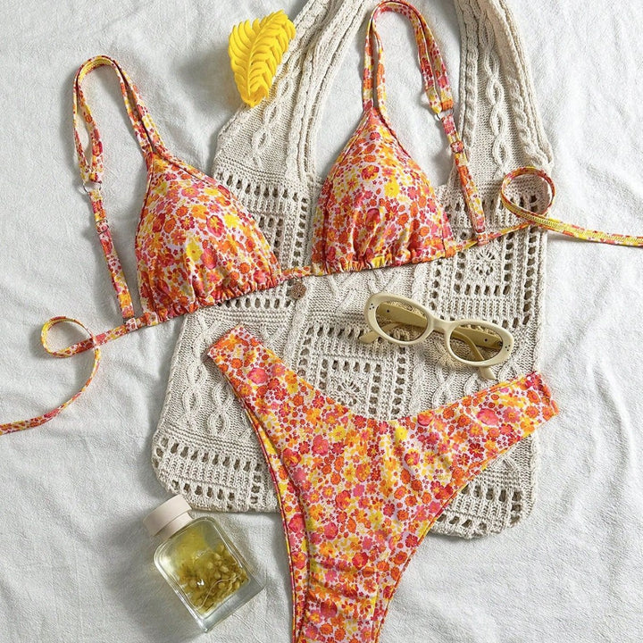 Damen Triangel-Bikini mit fließendem Floral-Design Echo Archiv