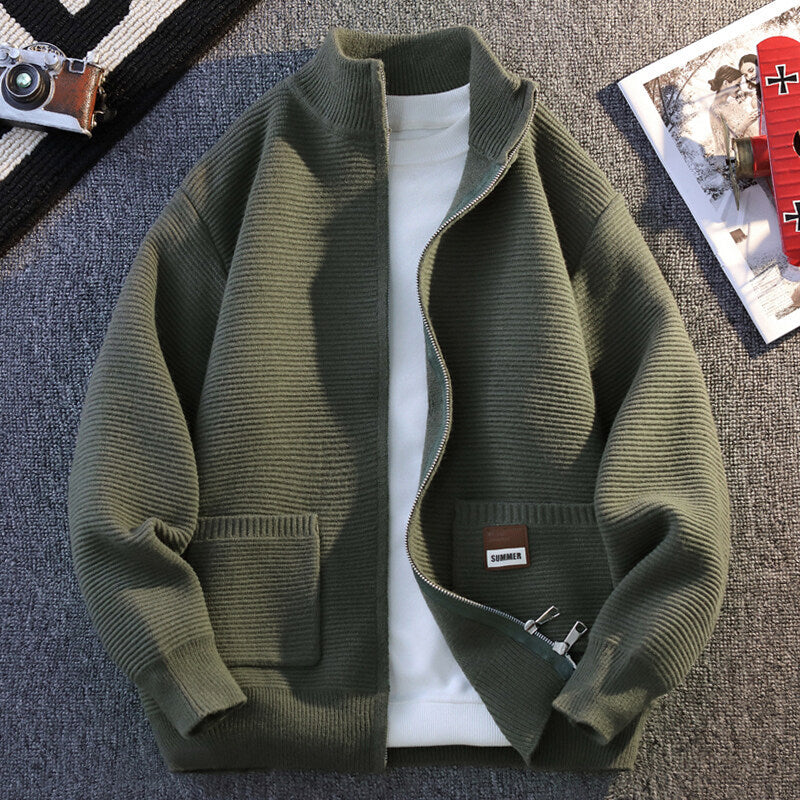 Herren Gemusterte Strickjacke mit hohem Kragen und Taschen Echoarchiv