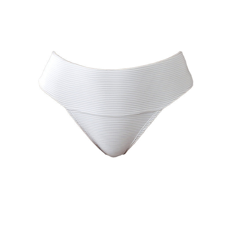 Damen Hochgeschnittener Bikinislip mit feiner Streifenstruktur Echo Archiv