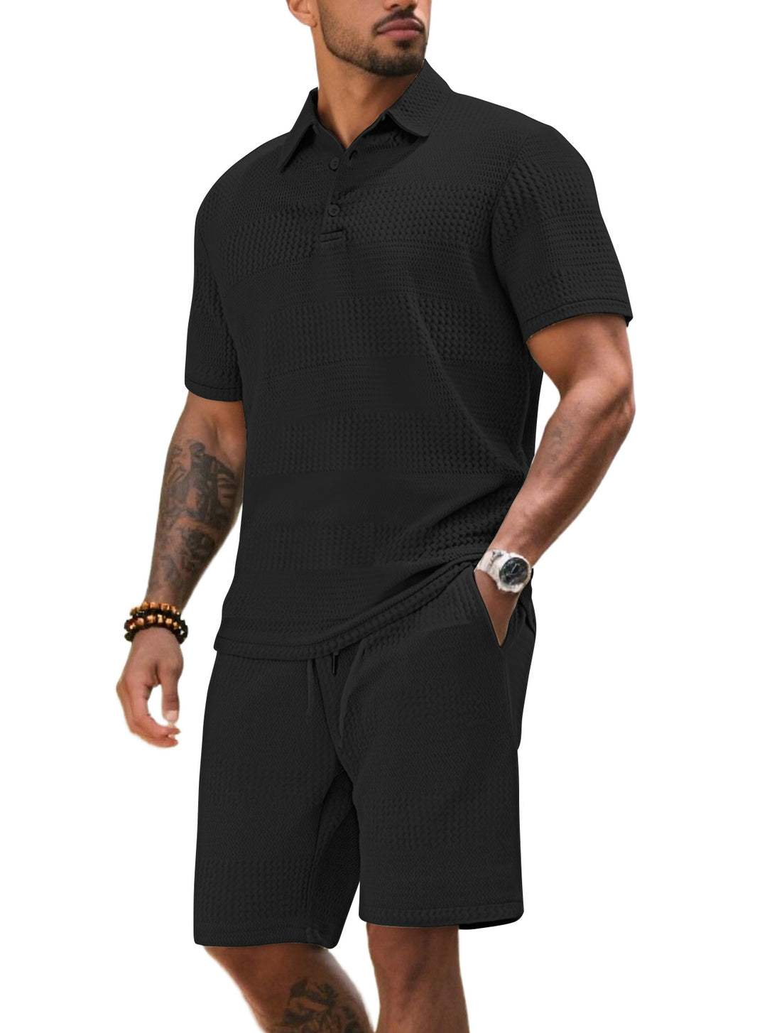 Herren Freizeitanzug mit strukturiertem Poloshirt und kurzen Hosen Echoarchiv