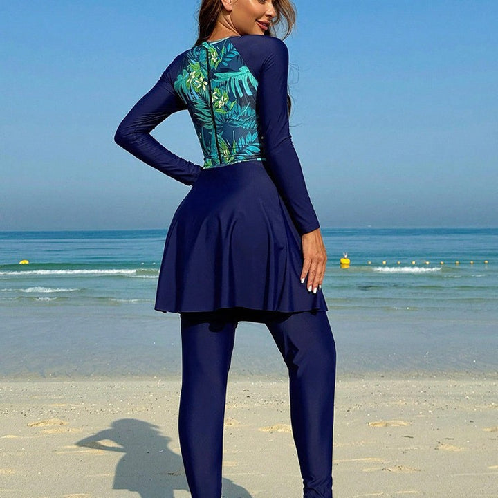 Damen Sportlicher Badeanzug mit langem Arm und elegantem Rock Echo Archiv