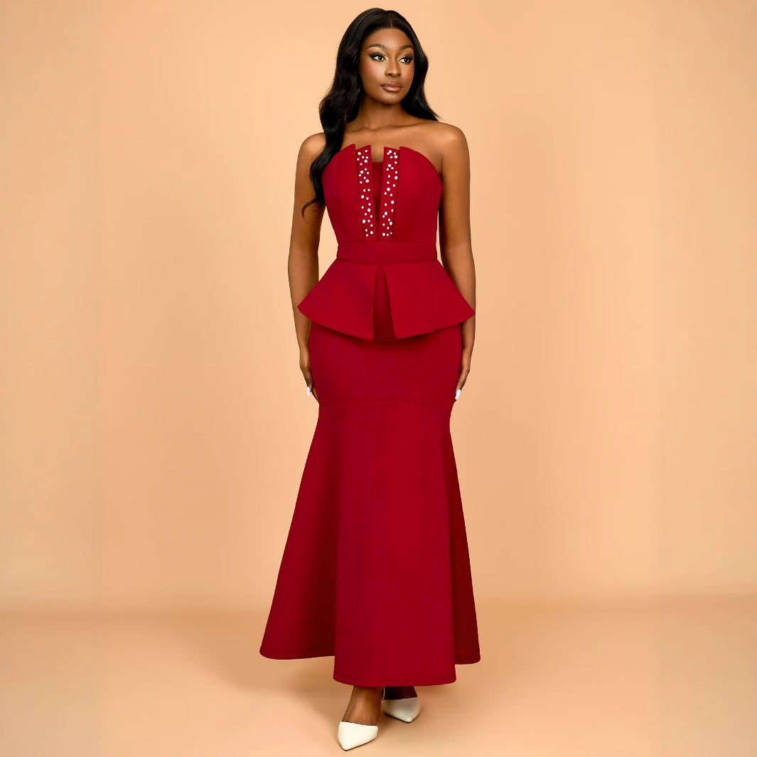 Damen Abendkleid mit schimmernden Details und voluminösem Peplum Echo Archiv