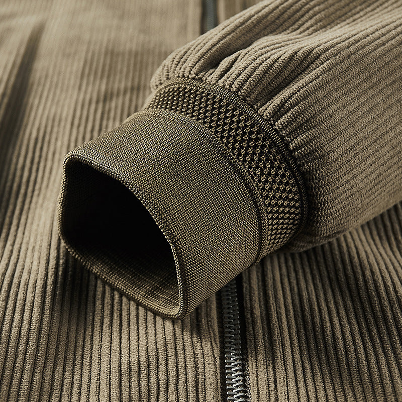 Herren Leichter Cordblouson mit wattiertem Innenfutter, Rippbündchen und Logo-Patch – Taviero