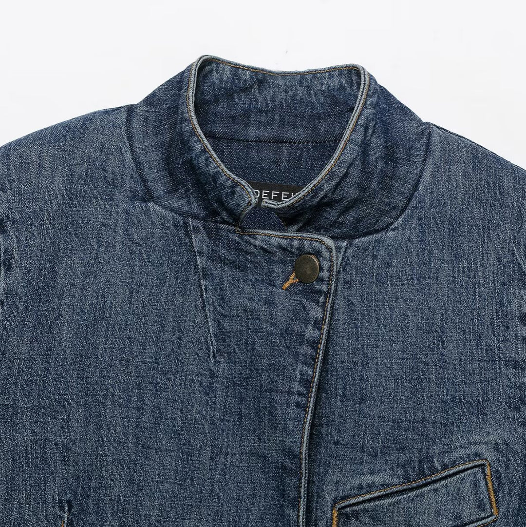 Damen Cropped Jeansjacke im Boxy-Cut mit Stehkragen und verdeckter Knopfleiste Echoarchiv