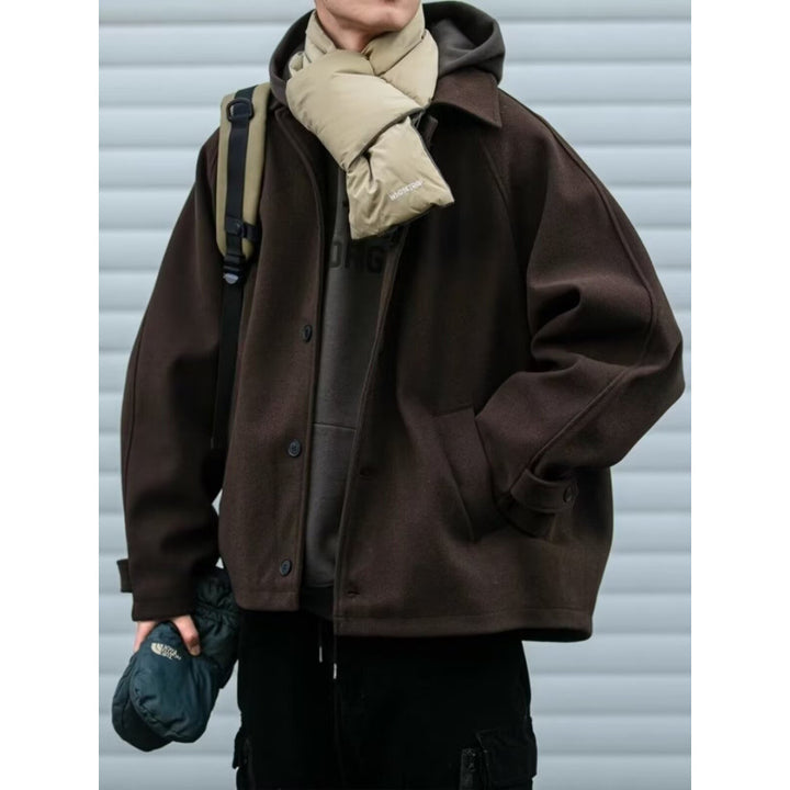 Herren modische Oversize-Jacke mit Knopfleiste und praktischen Taschen Echoarchiv