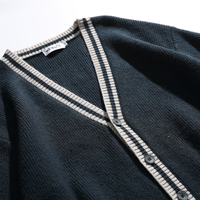 Unisex Oversize-Strickcardigan mit Kontraststreifen, V‑Ausschnitt und aufgesetzten Taschen Echo Archiv