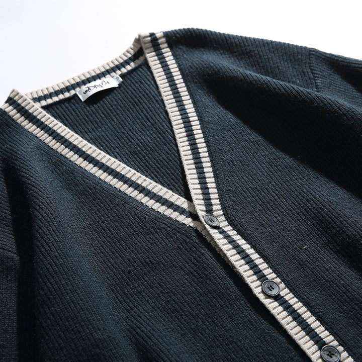 Unisex Oversize-Strickcardigan mit Kontraststreifen, V‑Ausschnitt und aufgesetzten Taschen Echo Archiv