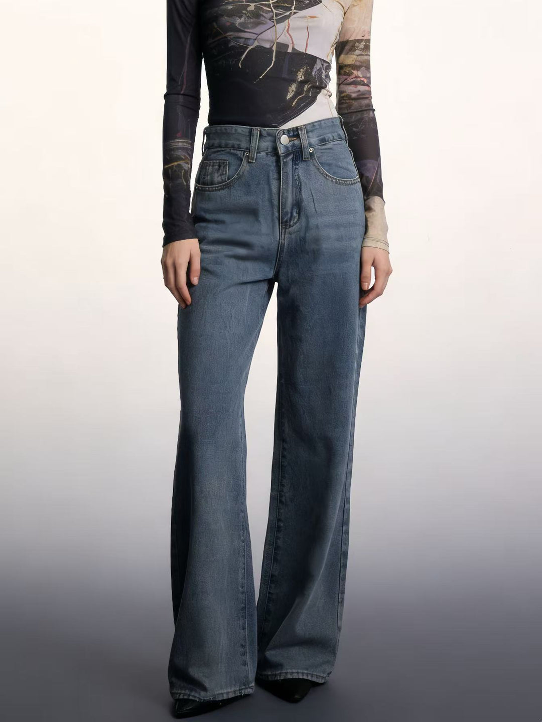 Damen Weite High-Waist Jeans mit besonderen Nahtdetails Echo Archiv