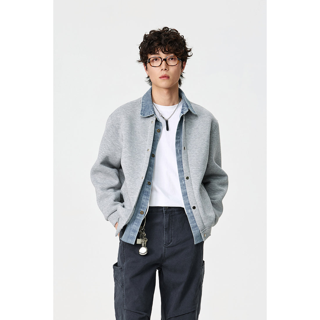 Unisex Lagenlook-Boxy Blouson mit integriertem Denim-Kragen und Druckknopfleiste Echoarchiv