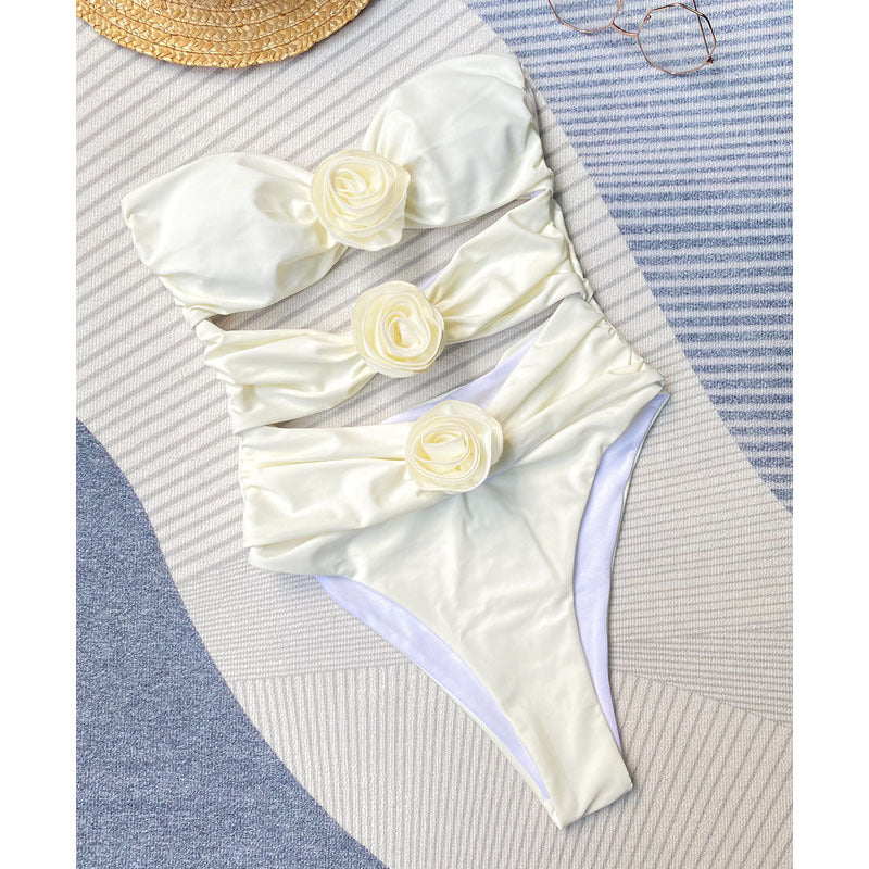 Damen Cut-Out Bikini mit dekorativen Blütenakzenten Echo Archiv