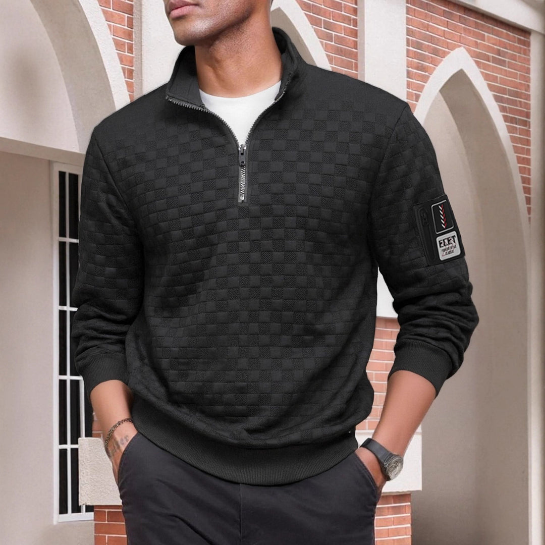 Herren strukturierter Stehkragen-Halbzip-Pullover mit Karosteppung, elastischen Bündchen und Ärmel-Patch – Norvane