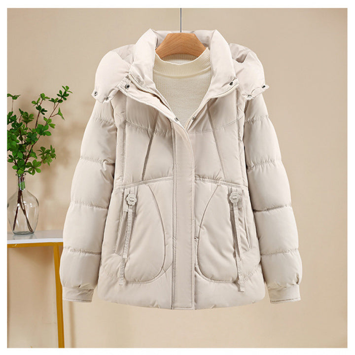 Damen Kurzjacke im Puffer‑Look mit Kapuze, taillierender Schnitt und Reißverschluss Echo Archiv