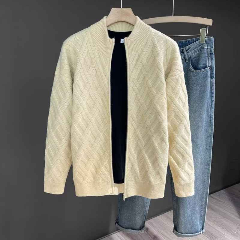 Damen Strickjacke mit elegantem Zopfmuster Echoarchiv