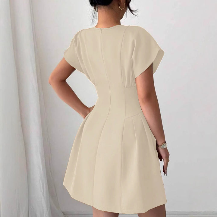 Damen Wickelkleid mit elegantem Schnitt und fließendem Rock Echo Archiv