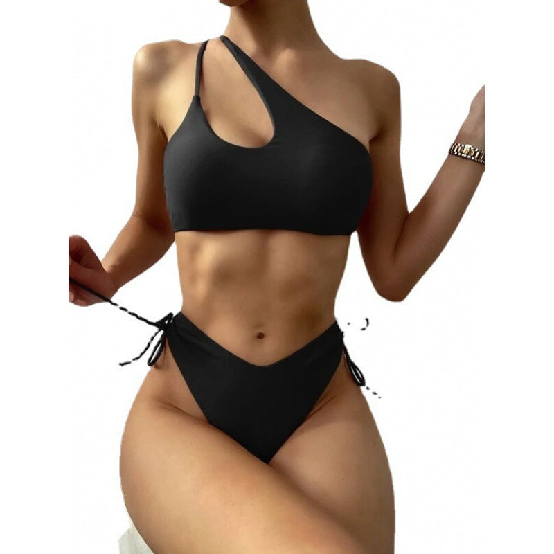 Damen Sportlicher Bikini mit asymmetrischem Oberteil und verstellbaren Trägern Echo Archiv