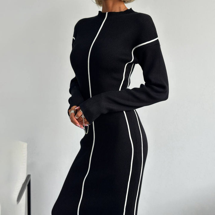 Damen schlankes Midikleid mit Stehkragen, vertikalen Kontrastnähten und Langarm-Rippstrick – Élara