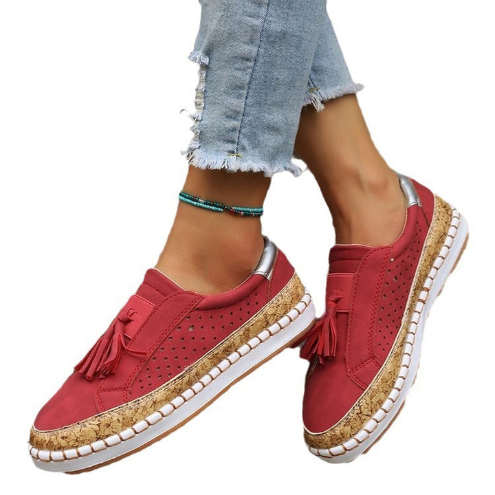 Damen Slip-On Keil-Sneaker mit Kork-Plateau, Quasten und perforiertem Obermaterial Echoarchiv