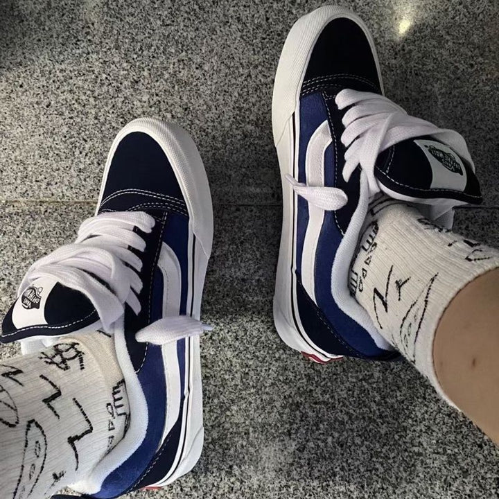 Damen Modische Sneakers mit trendiger Oberflächengestaltung Echo Archiv