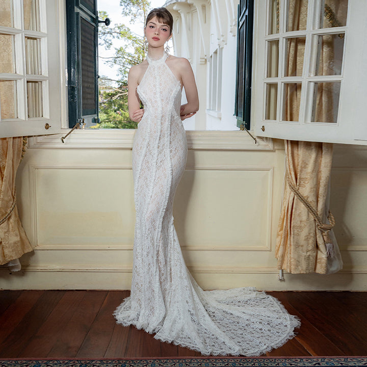 Damen Hochwertiges Spitzenabendkleid mit elegantem Kragen und transparenten Details Echo Archiv
