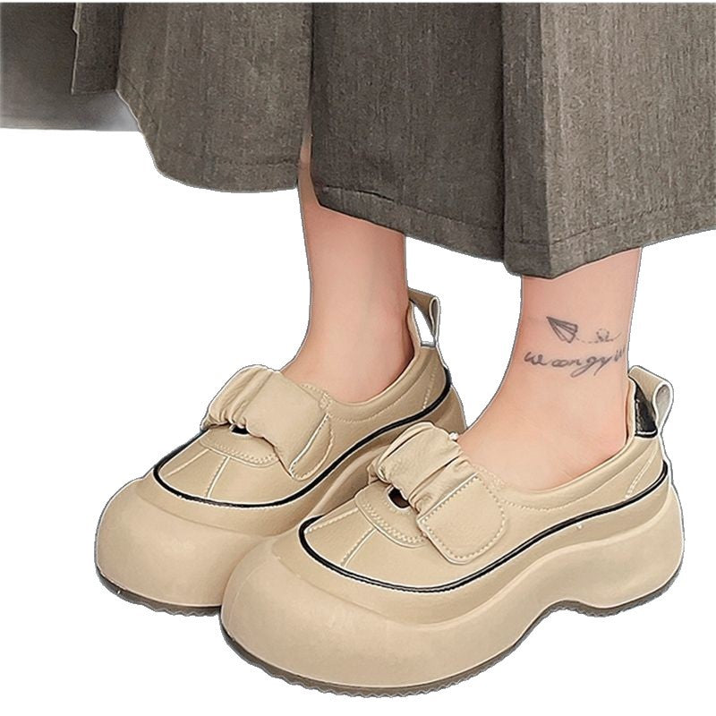 Damen Komfortable Slip-On Sneakers mit modischem Design und stabiler Sohle Echo Archiv