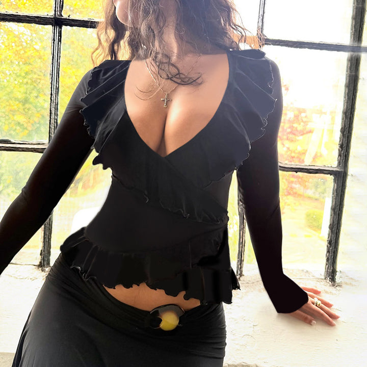 Damen Langarmshirt mit tiefem V-Ausschnitt, asymmetrischen Volants und tailliertem Peplum – Avérine