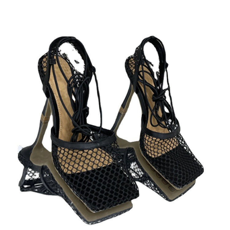 Damen nan luftige Netz-Sandalette mit quadratischer Zehenbox und Wickelschnürung Echo Archiv