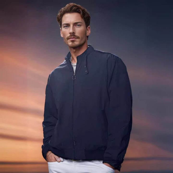 Herren leichte Übergangsjacke mit hohem Kragen und praktischen Eingrifftaschen Echoarchiv