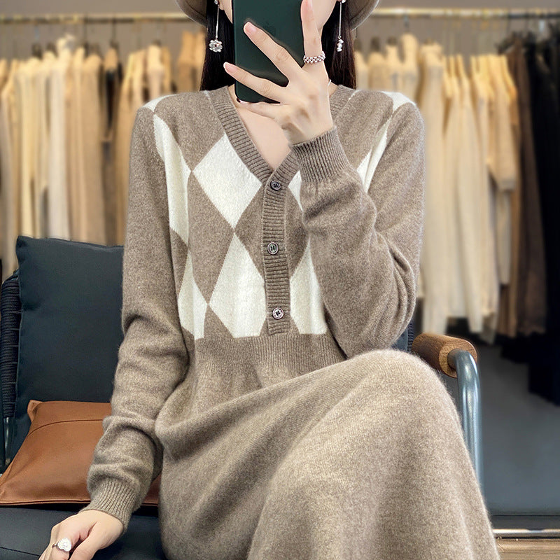 Damen Strick-Set mit V-Cardigan Rautenmuster und tailliertem Midirock Echoarchiv