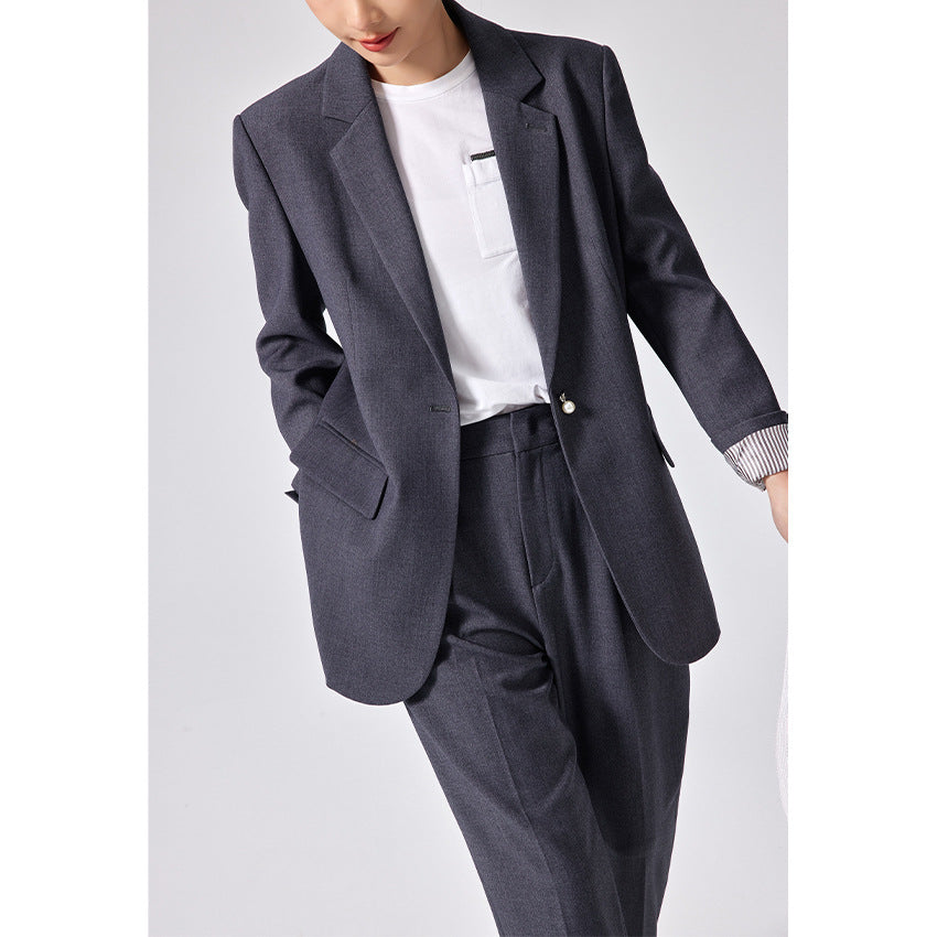 Damen Legeres Tailoring-Set mit Longline-Blazer und hochtaillierter Bundfaltenhose Echoarchiv