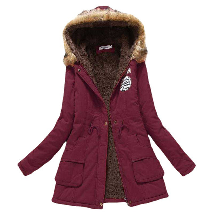 Damen taillierter Steppparka mit Teddyfutter, Kunstfellkapuze und aufgesetzten Taschen – Montévia