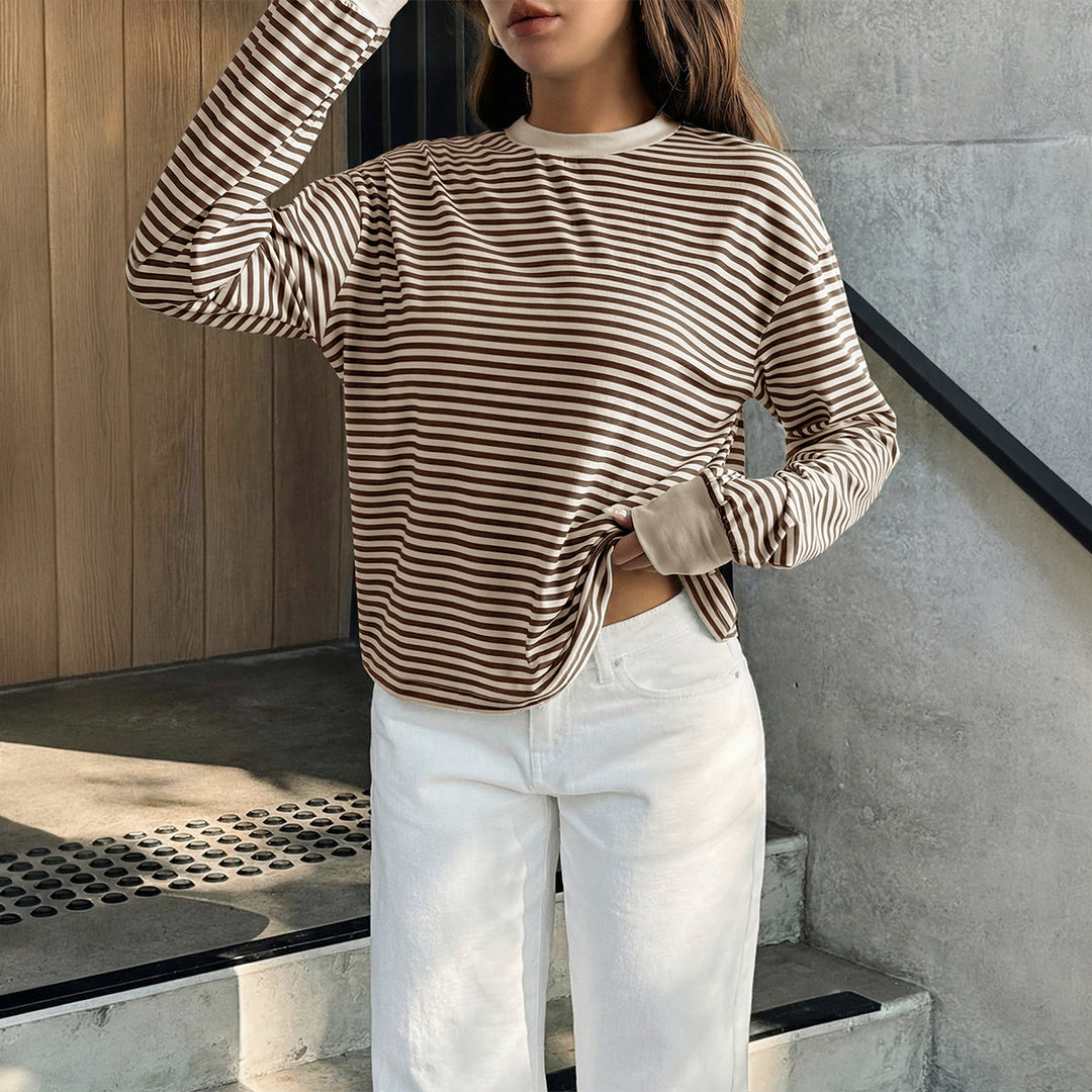 Damen lässiges gestreiftes Oversize-Longsleeve mit kontrastierendem Rundhalsausschnitt und verlängertem Rückensaum – Avérine