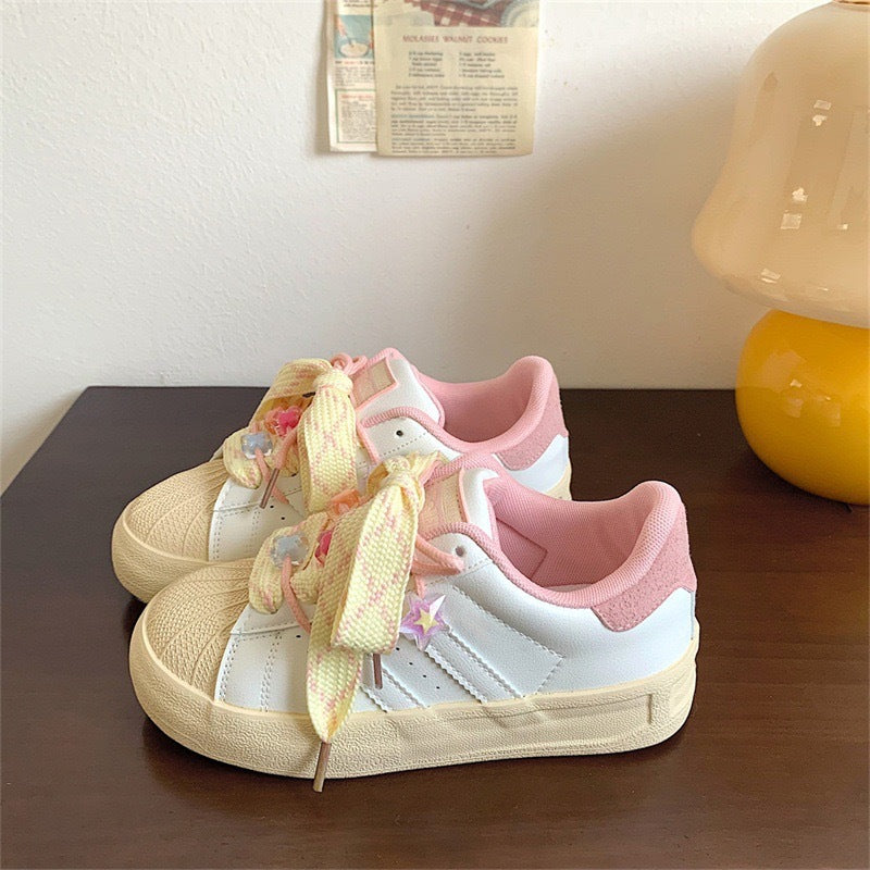 Damen Sportliche Sneakers mit einzigartigem Schnürsystem Echo Archiv