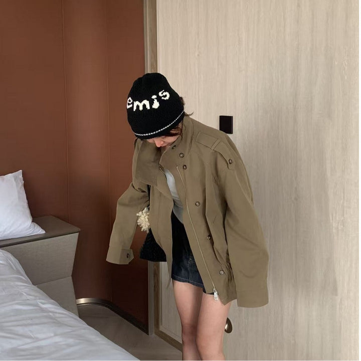 Damen Kurzjacke mit Kordelzug‑Taille, Oversize‑Ärmeln und verdeckter Reißverschluss Echoarchiv